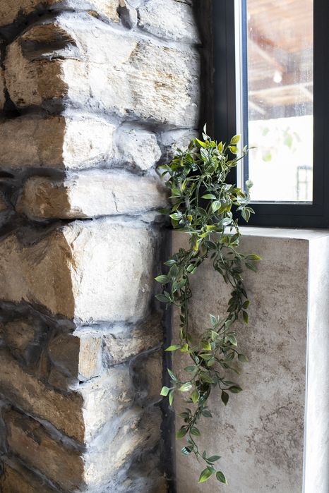 Дава се под наем Къща в с. Лешниково, Област Хасково - 140 кв.м за 550 € - Снимка #9