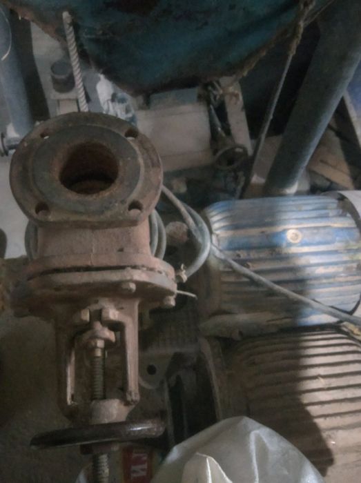 Nasos 11KW 100lik shlankaga suv chiqaradi