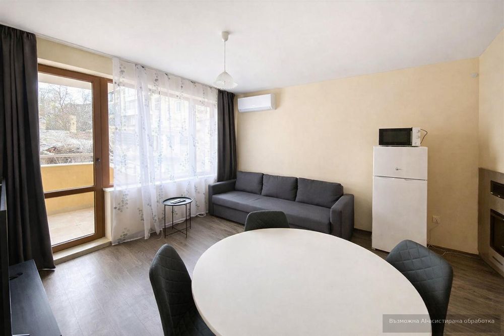 Дава се под наем Двустаен апартамент в Варна, Център - 60 кв.м за 598.23 € - Снимка #2