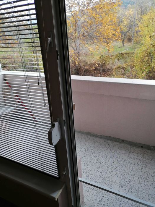 Дава се под наем Тристаен апартамент в Асеновград - 78 кв.м за 300 € - Снимка #13