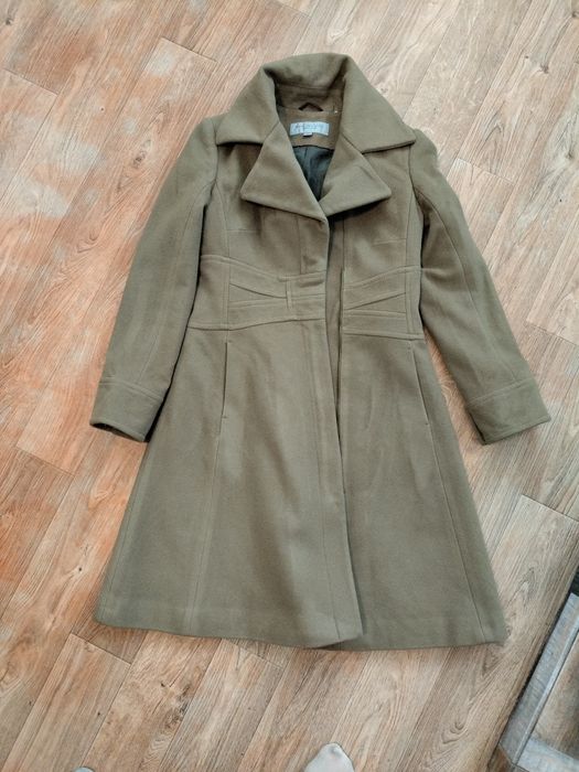 Куртки женские разные