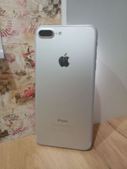 iPhone 7+ рабочий но есть дефекты