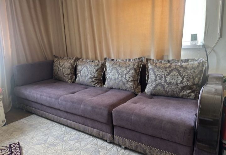 Продам диван недорого