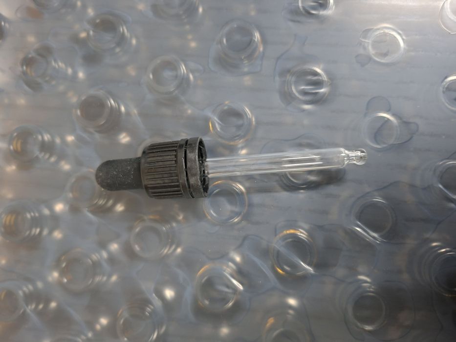 Стъклени Шишенца 30мл и капачки с пипета/капкомер