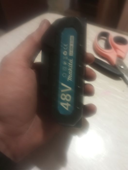 Батарейки и зарядка