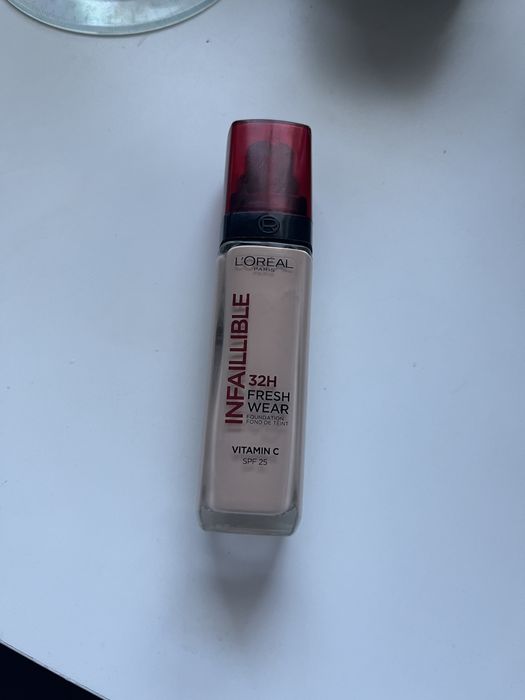 L’oréal paris- Fresh wear foundation
