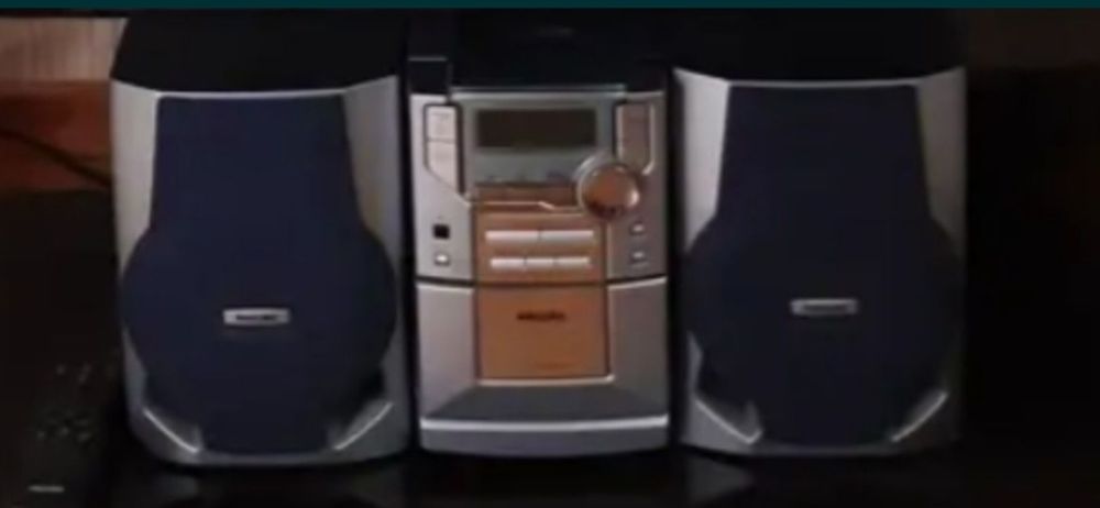 PHILIPS музыкальный центр