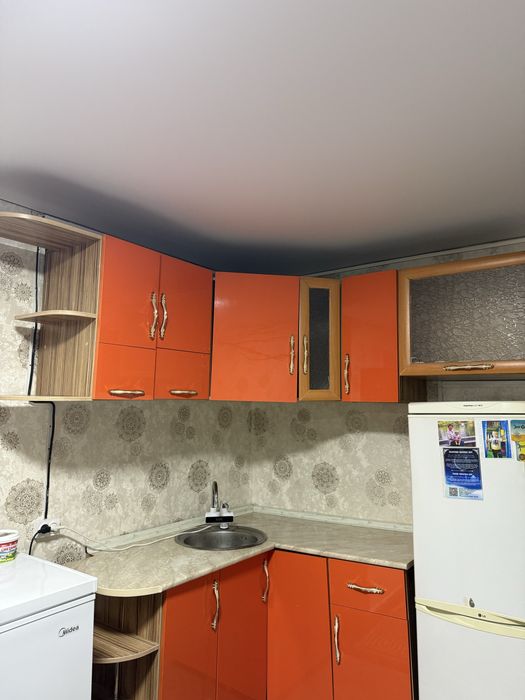 Продаю Кухонный гарнитур