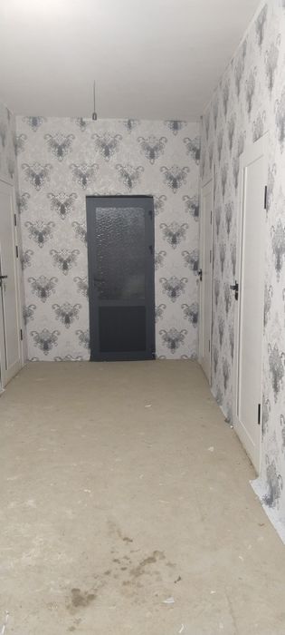 Food Citiy bozoriga yaqin joyda uchastka sotiladi 2.5 sotik 4 xona