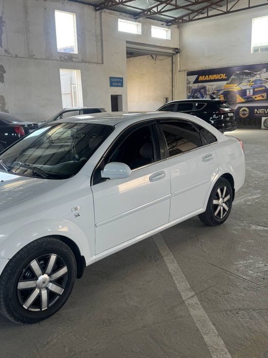 Lacetti 1.8 2011