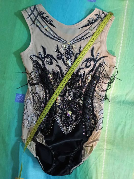 Трико за художествена гимнастика