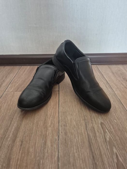 Продам мужские туфли
