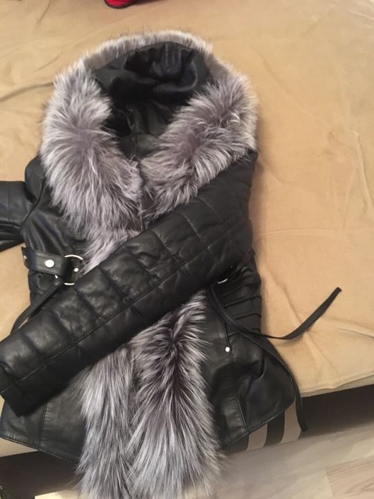 Geaca piele+blana - gluga/guler lung vulpe argintie, NOUA