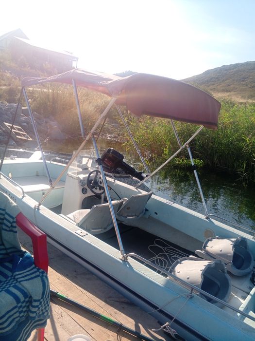 Продам лодку с мотором