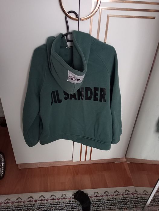 Таза киимдер бар