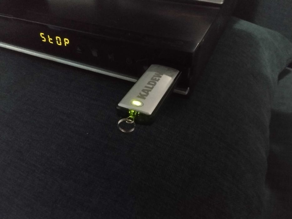 страхотен оригинален Блу Рей плеър на самсунг -перфектен