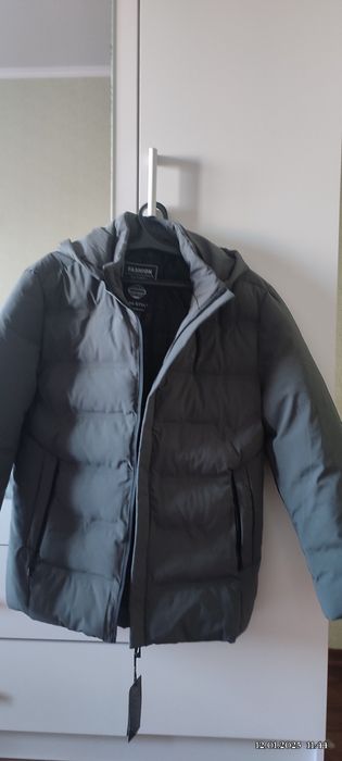 Куртка зимняя,новая..
