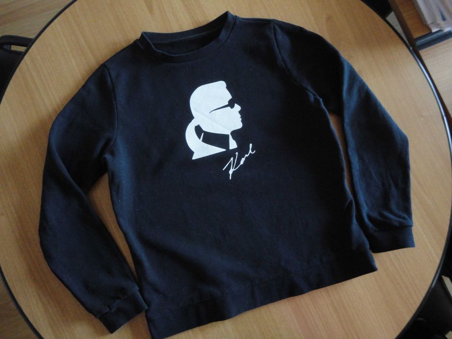 Moschino/S/оригинален суитшърт