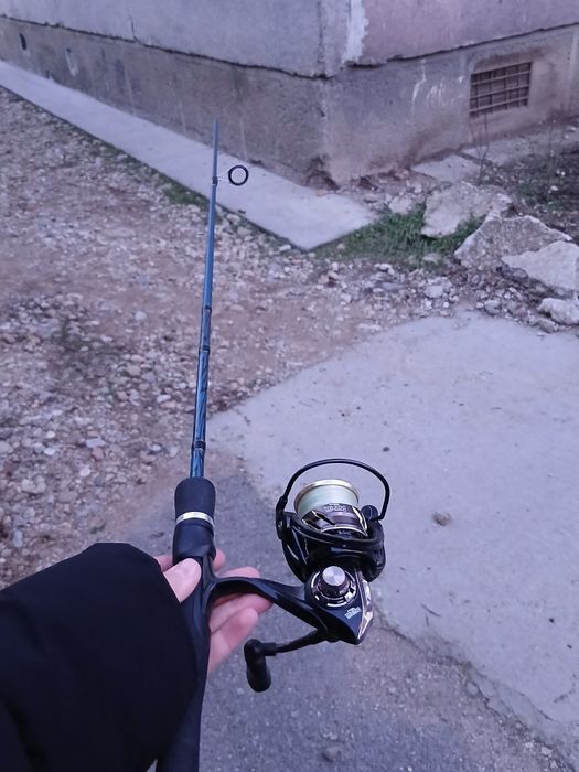 Vând full set de pescuit la spinning(rapitor)