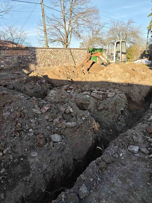 Услуги със мини багер,бобкат и самосвал