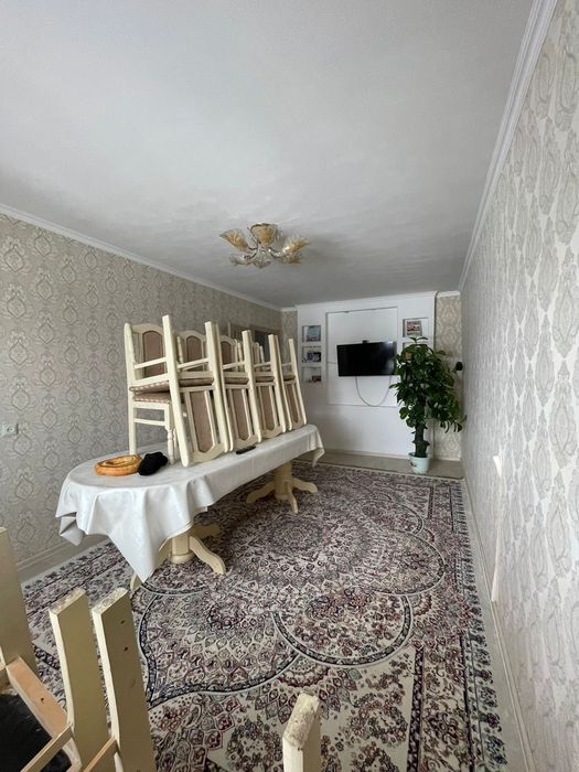 2 бөлмелі квартира сатылады. Ш.Жанибек 75-те.