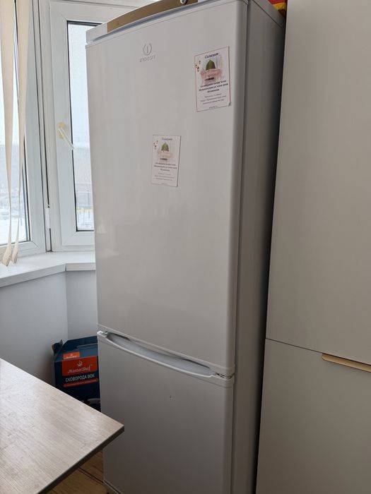 Холодильник индезит