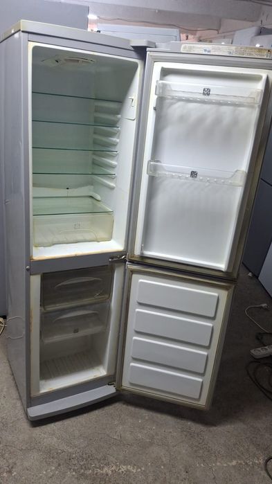 Продам холодильник