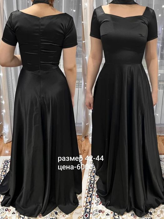 Продам платья, одевала по одному разу