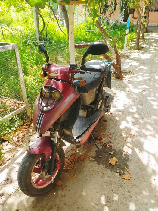 Скутер 150 кубовый