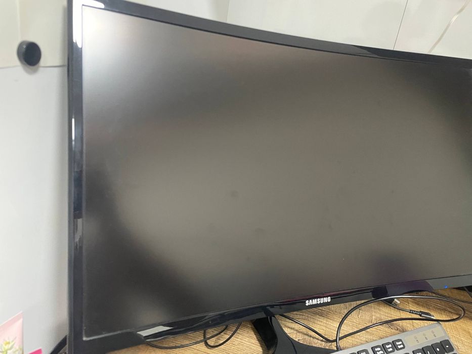 Монитор Samsung 24 дюйма