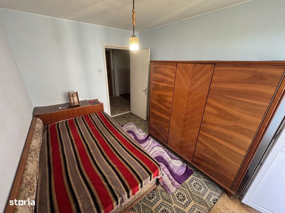 Apartament 3 camere zona Cet cu Centrala