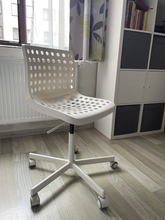 Scaun alb de birou Ikea