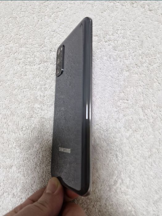 Samsung s20  8/128