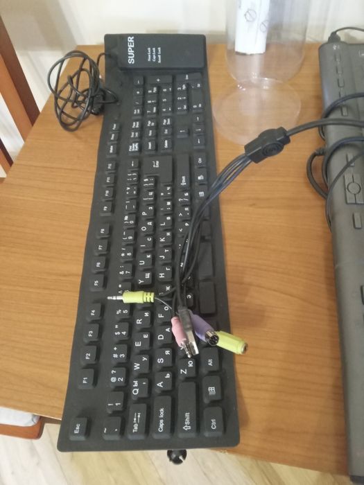 Две клавиатури на обща цена-работещи (обик. & силиконова) +  web камер