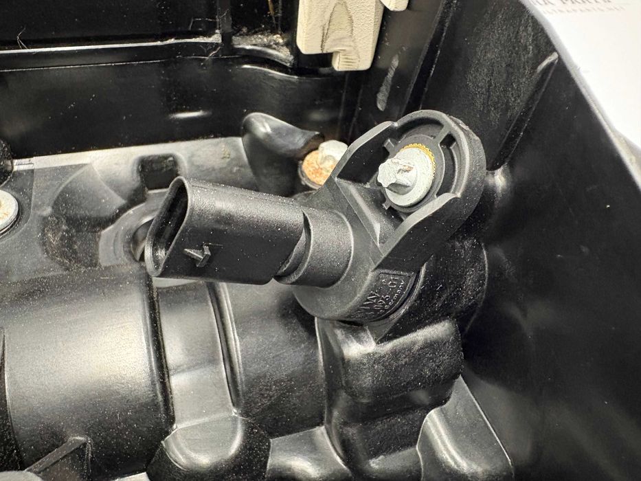 Капак Клапани За БМВ Е Ф-Серия Н57 Дизел 7823181 8515745 7800309 BMW E F-Series