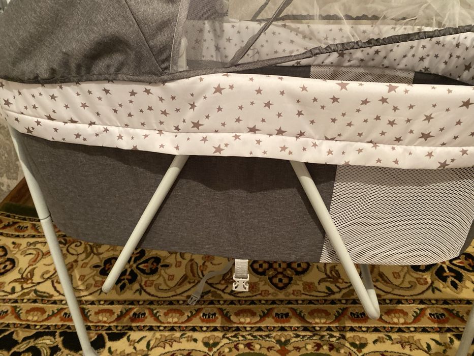 Шезлонг детский электронный