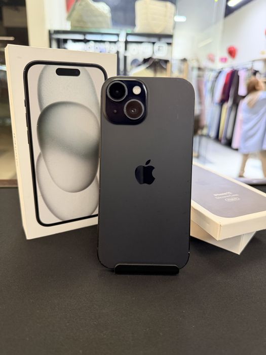Продам iphone 15 128Gb Black 82akb