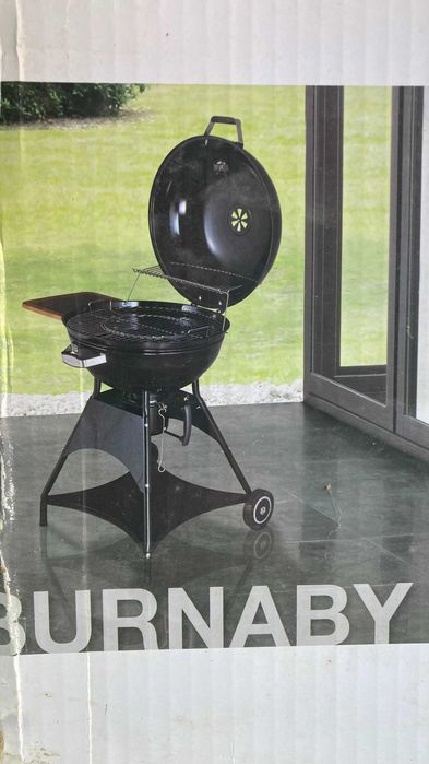 Барбекю на дървени въглища Ф57см Burnaby