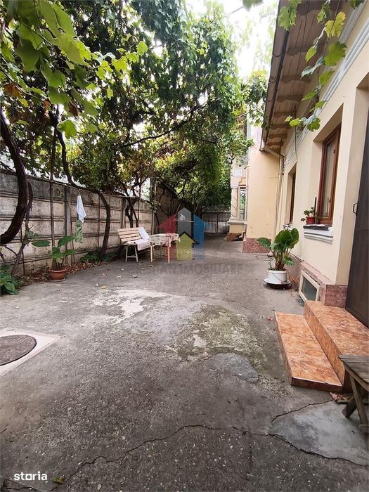 Casa  Boiereasca 3 camere caramida si boltari zona Centrala Brainconf