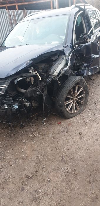 VW Тигуан на части