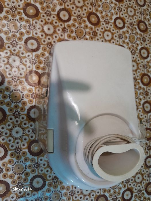 . Соковыжемалка "NOVA".