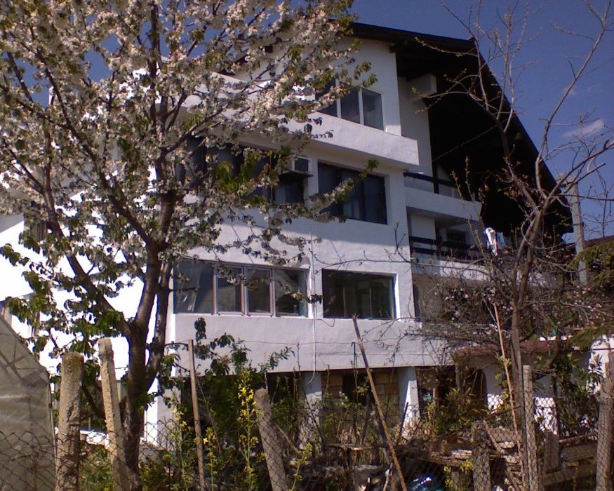 Продава се Хотел в к.к. Св.Св. Константин и Елена - 1000 кв.м за 1350 €/кв.м - Снимка #8