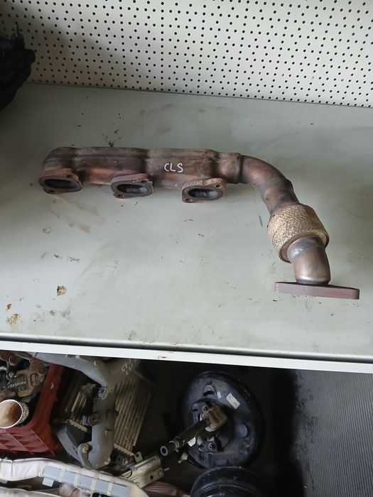 Изспускателен колектор Mercedes CLS