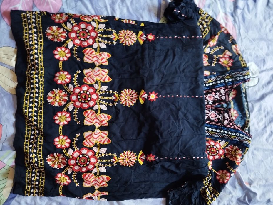 Продаю  женское платье