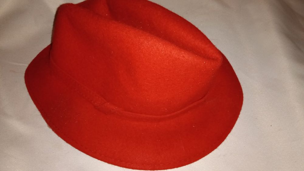 Продаются фетровые шляпы