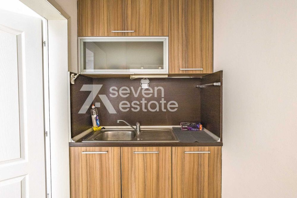 Продава се 3- стаен апартамент в ж. кв. Дървеница