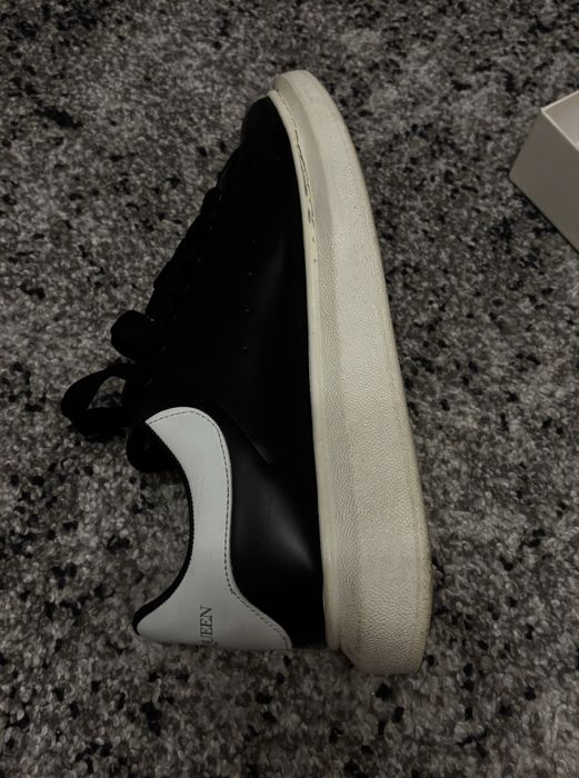 Alexander McQueen – Negru cu Alb | Mărimea 44