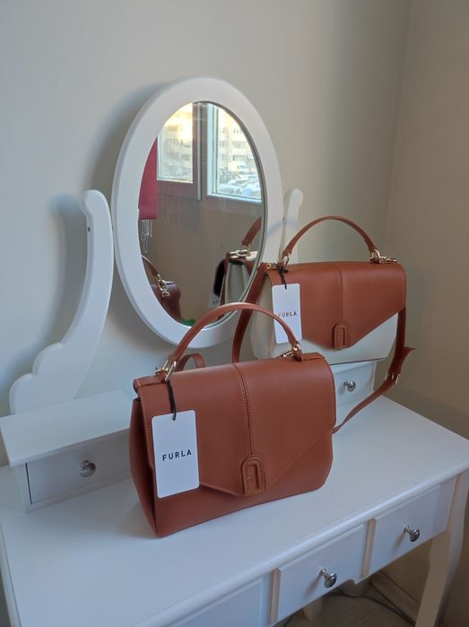 Чанти Furla естествена кожа