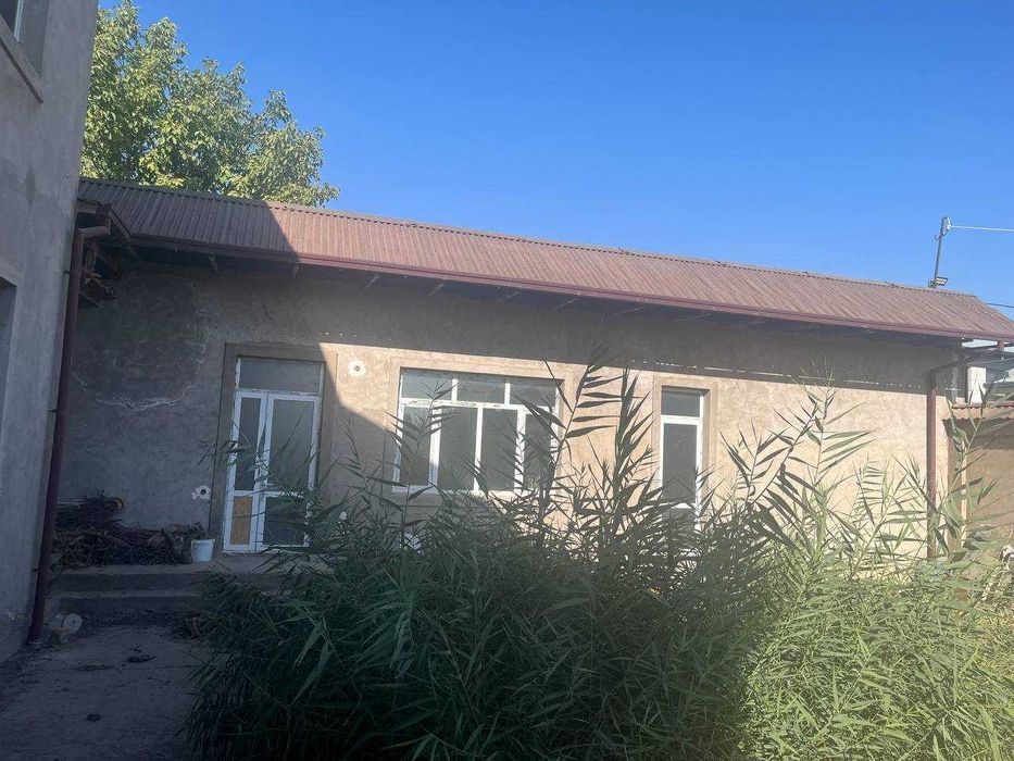 Продается участок с домом коробкой (12 соток) в центре Кибрая