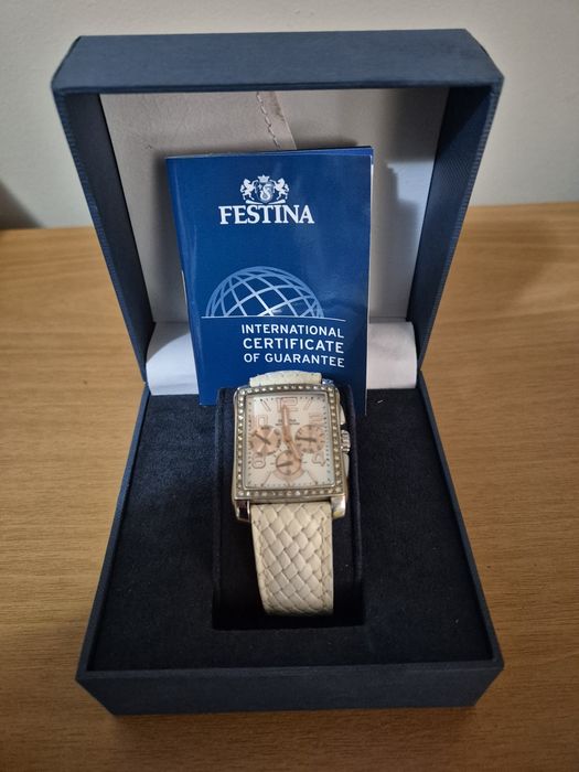 Festina-хронограф женски часовник